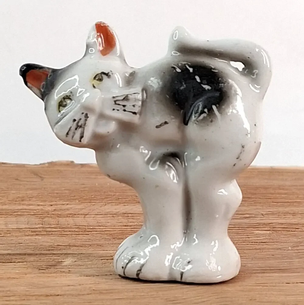 Vintage Porcelain Cat Figure Figurine Small Made in Japan
